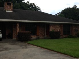 105 Harvest Dr Lafayette LA