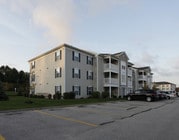 Newport Landing Portage Lakes Apartments