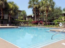 The Vinings at Palm Bay Apartments