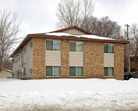 1035 Division St E Apartments
