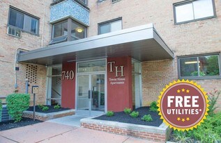 Towne House Apartments