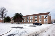 Boulevard Club Apartments