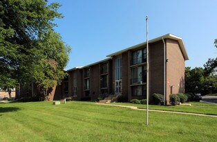 Summerlyn Place Apartments