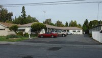 2225 Luz Ave Apartments