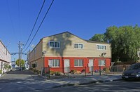 563 Avalani Ave Apartments