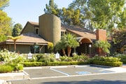 Pinecreek Village Apartments
