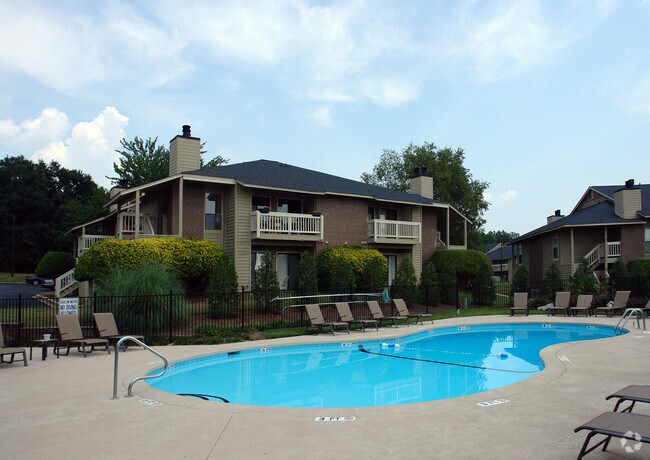 Rosemont at Patewood Apartments