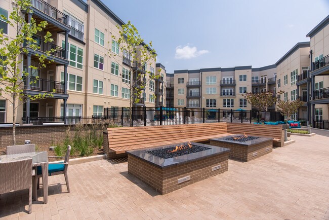 Mallory Square Apartments