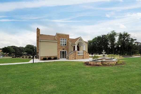 Chesapeake Glen Apartments