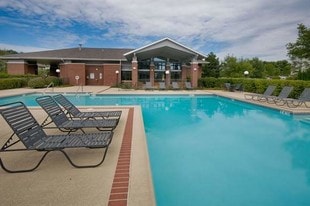 Woodlake Apartments