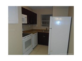 8840 Fontainebleau Blvd Miami FL Apartments