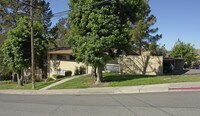 2860 Estates Ave Apartments