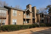 One Ashley Lakes Apartments