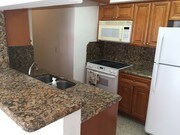 1890 SW 3rd St Miami FL Apartamentos
