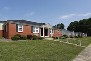 The Cottages on Elm Apartments
