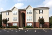 The Lodge at Lakeshore Apartments