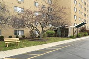 Lakewood Cliffs Apartments