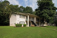 Colonial Place Apartments