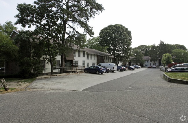 Lakeview Apartments