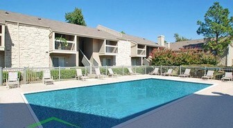 Stonecrest Apartments