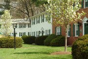 Avon Colonial Manor Apartments