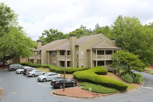 The Promenade at Berkeley Apartments