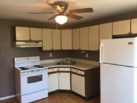 3018-3020 Merrick Rd Wantagh NY Apartments