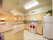 Savannah Club Apartments