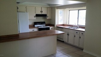 3 Bedroom Single-Family Home for Rent $1150