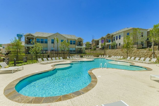 The Mansions Lakeway Apartments