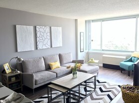 La Rochelle Apartments
