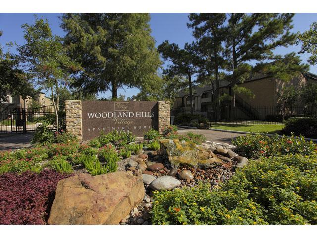 Woodland Hills Village Apartments