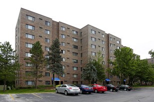 Towers of Edgewater Apartments