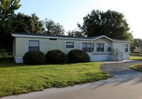 Chalet North Apartments