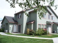 Locust Townhomes Apartments