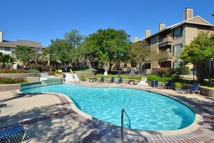 Blue Swan Apartments