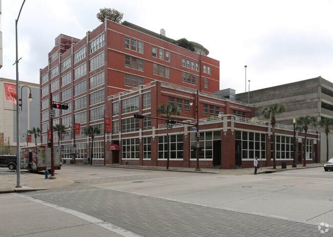 Hogg Palace Lofts Apartments