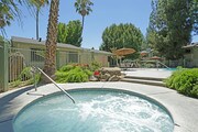 Palm Lakes Apartments