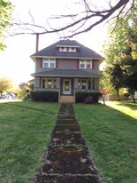 735 N Chestnut St Ravenna OH Apartments