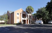 Mira Lagos Apartments