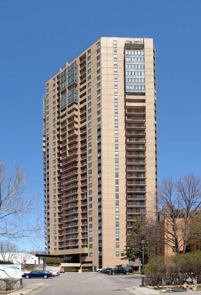 One Ten Grant Apartments