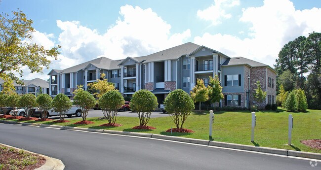 Arbor Trace Apartment Homes
