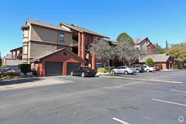 Hardrock Canyon Apartments