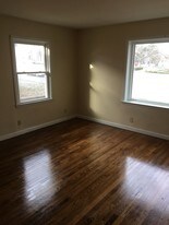 409 N Longwood St Rockford IL Apartments