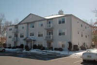 612 Pine Valley Ct Apartments