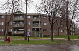 Lakewood Hills Apartments