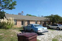 3375 Green Briar Cir Apartments