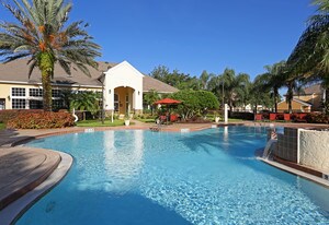 Osprey Links Apartments