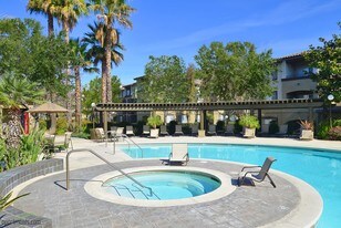 CastleRock Apartments