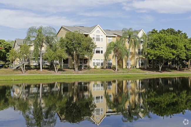 Sienna At Vista Lakes Apartments